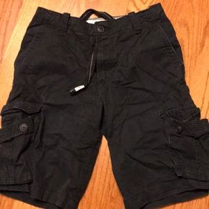 Men’s navy cargo shorts